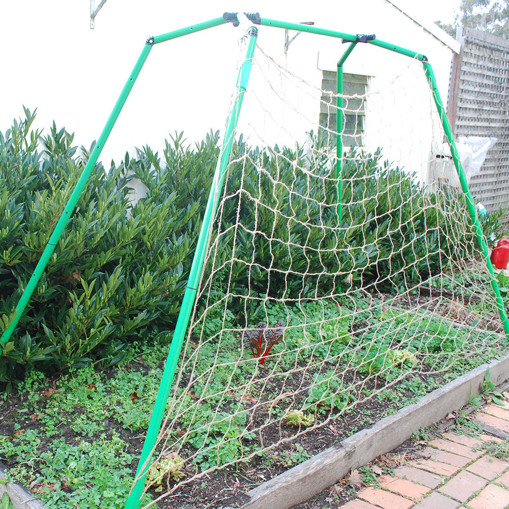 Climbing Net and clamps.
